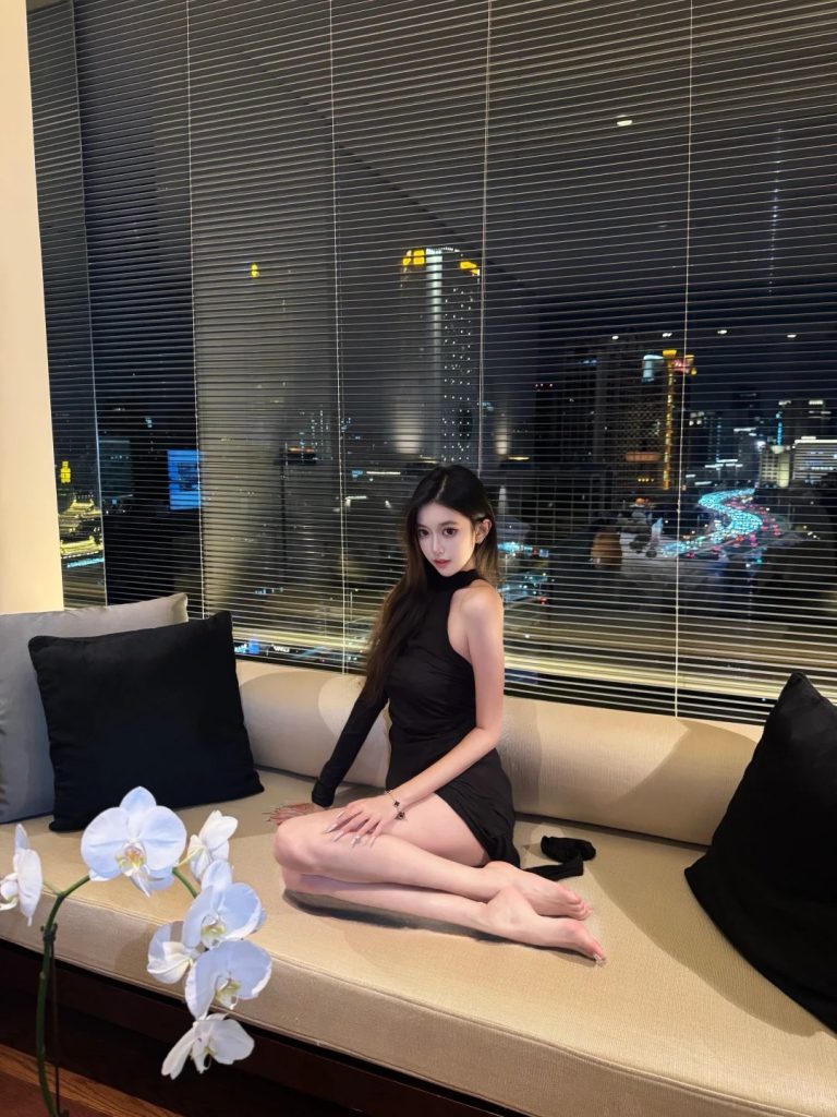 城市生活人物配图